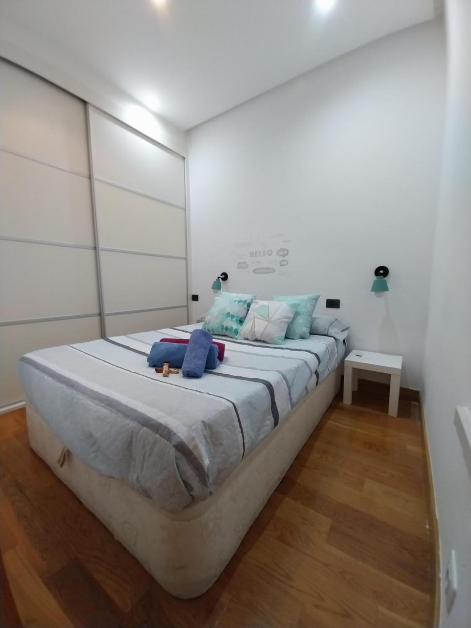 Pleno Centro, Terraza, Principe, 5 Min Casco Vello Y Estacion Ave Appartement Comarca de Comarca de Vigo Buitenkant foto